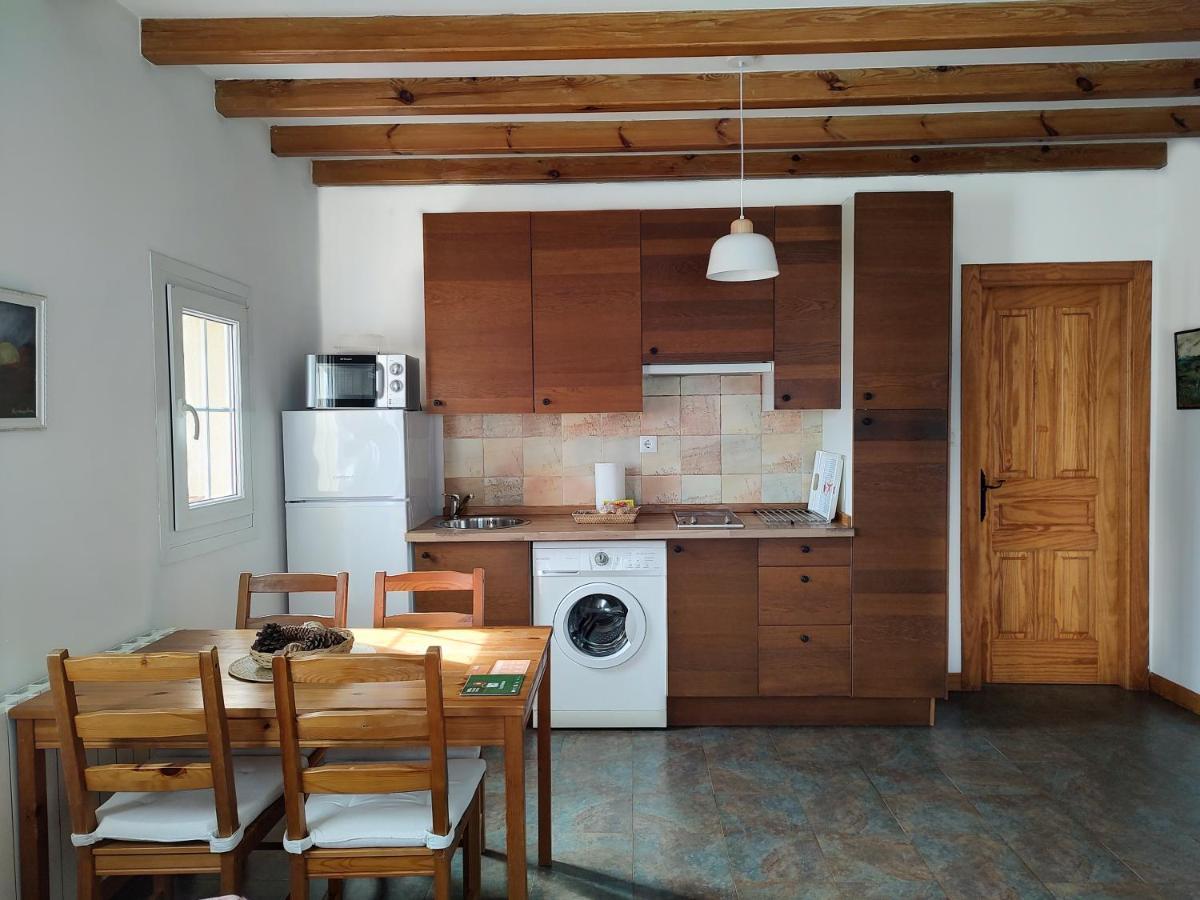 Apartamentos Corona Комільяс Екстер'єр фото